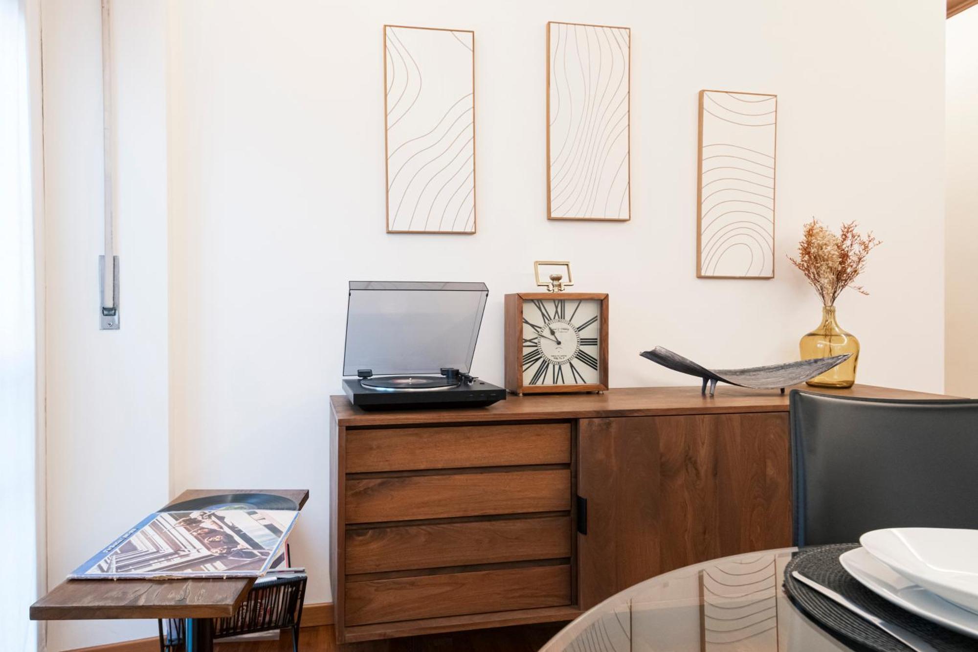 Appartement Easylife - Pearl With Balcony On Ticinese District Milan
