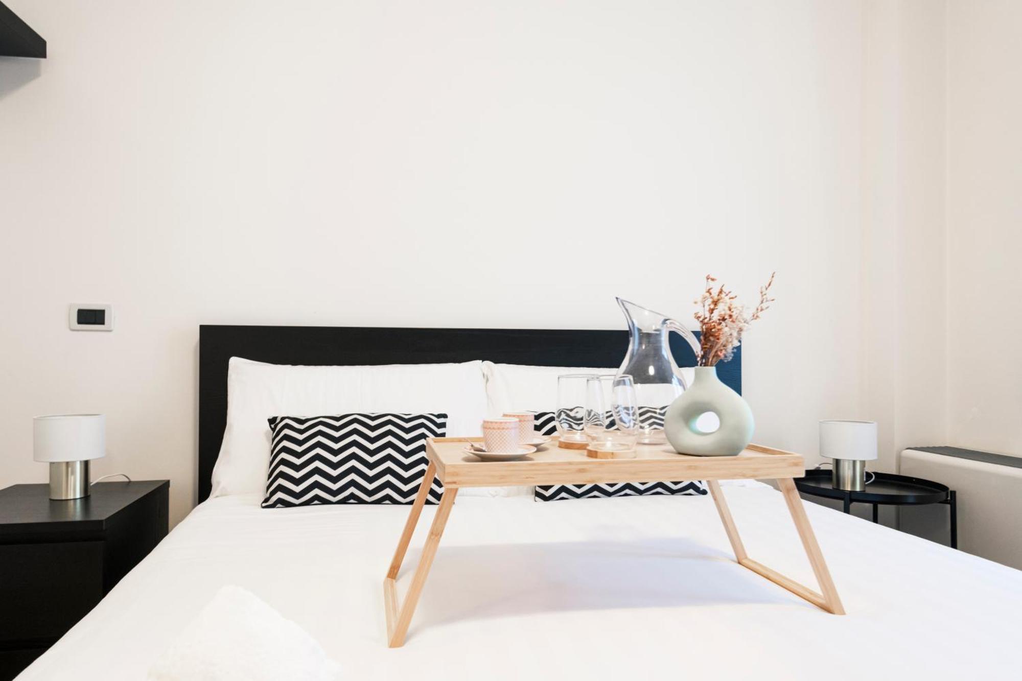 Easylife - Pearl With Balcony On Ticinese District Appartement Milan