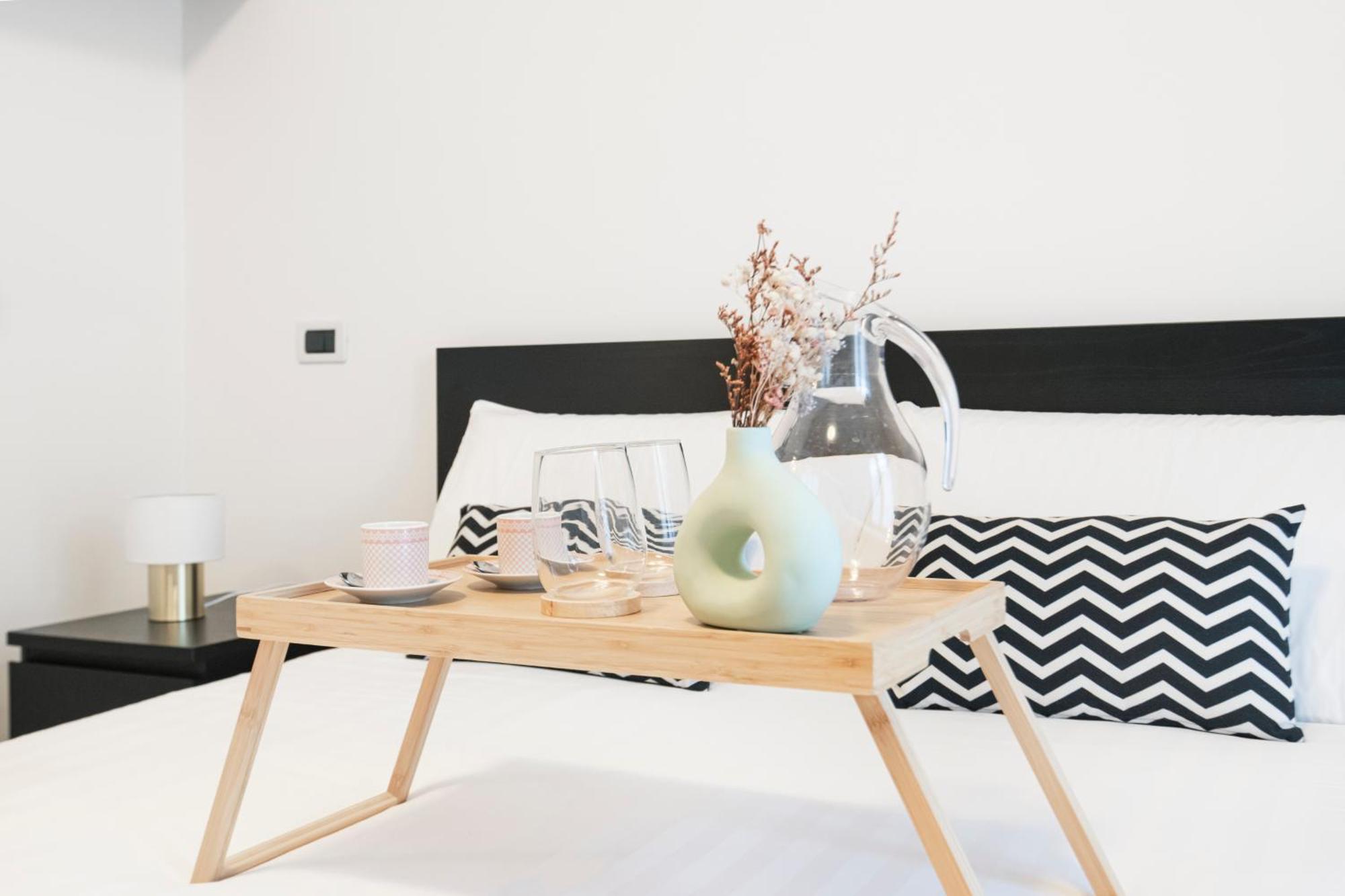 Easylife - Pearl With Balcony On Ticinese District Appartement
