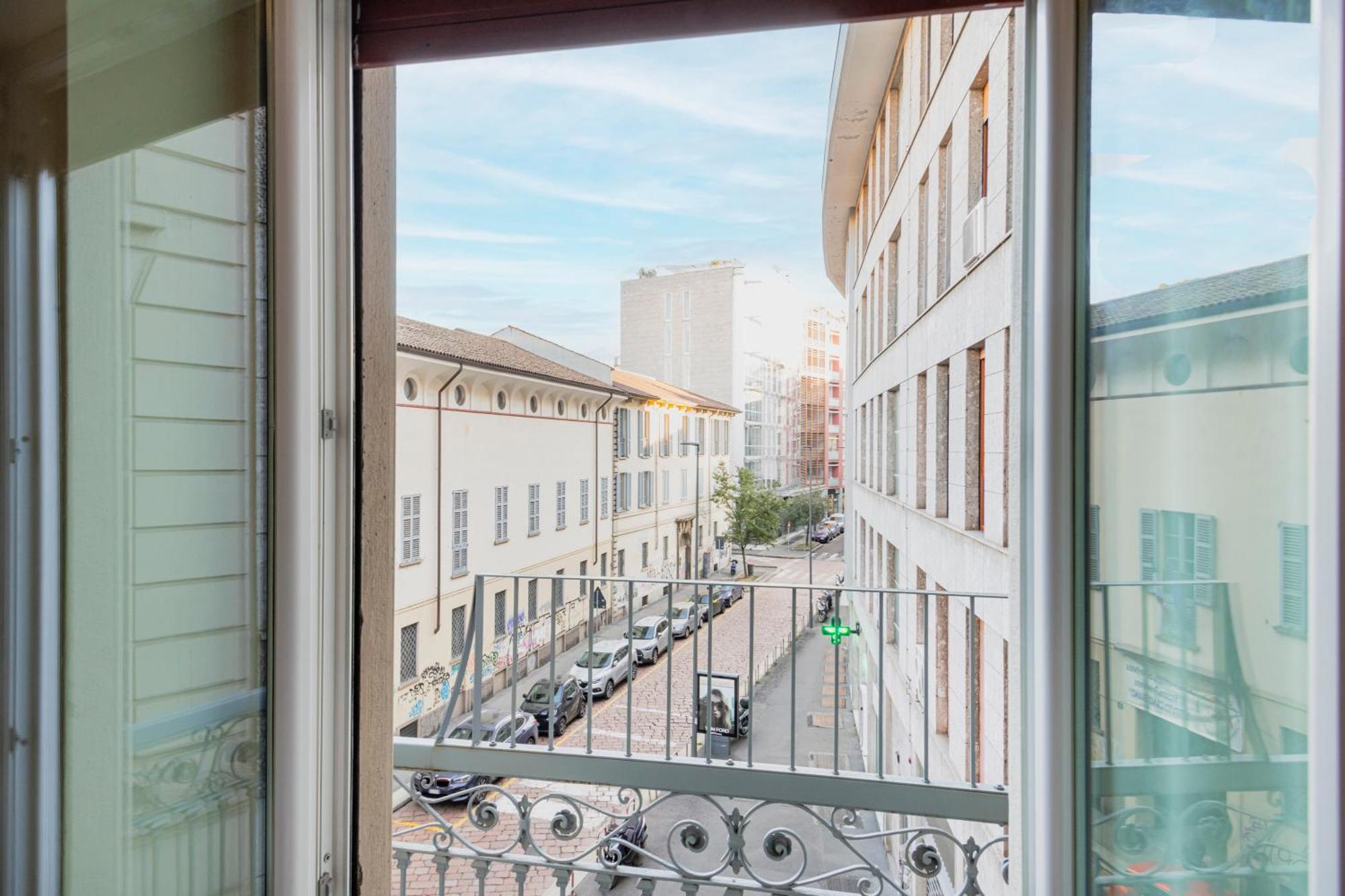 Appartement Easylife - Pearl With Balcony On Ticinese District Milan